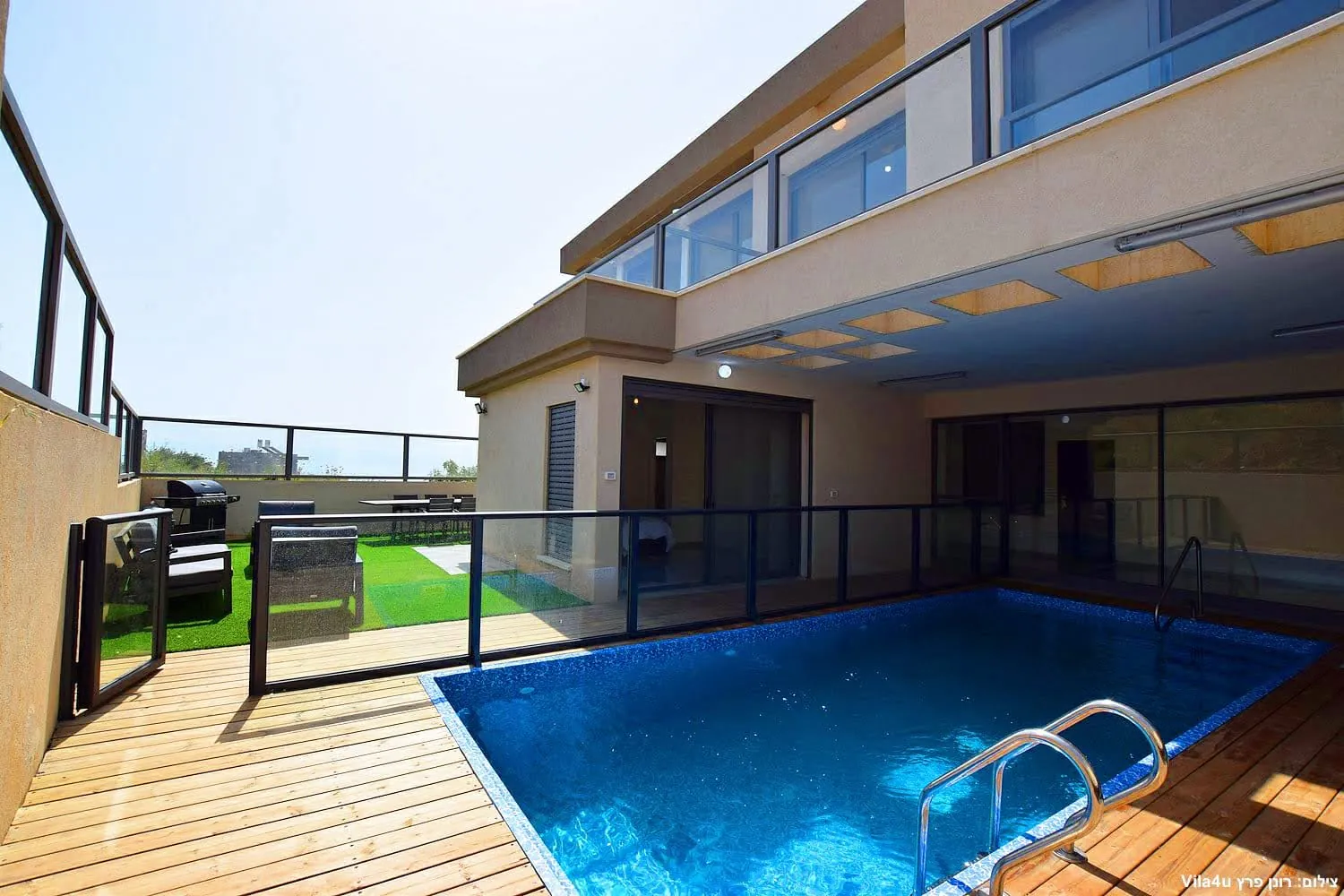 Kinneret House – חוץ ובריכה